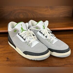 Nike Air Jordan Retro Chlorophyll Men’s Shoes, Size 13, 136064-006